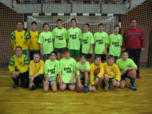 Az orszgos dntbe jutott egyttes