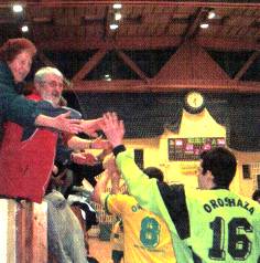 Az oroshzi szurkolk is elgedettek a fiatal zld-srga csapat teljestmnyvel