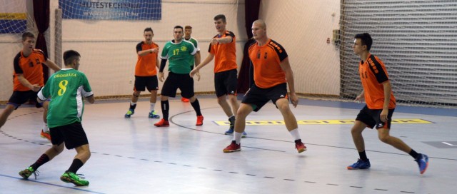 Szabó Csanád (8) két gólt szerzett a találkozón (Fotó: BKSE)